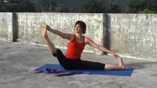 Хатха Йога для начинающих | Первые асаны смотреть онлайн