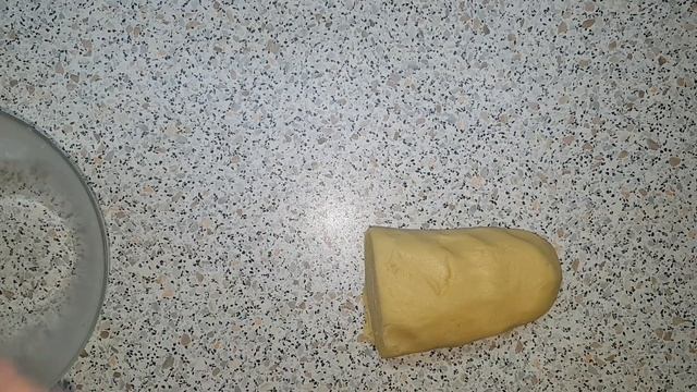 Песочное пирожное смотреть онлайн