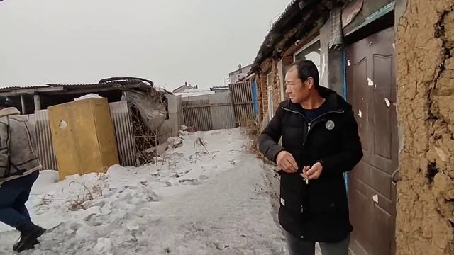黑龙江鹤岗农村60年土房售出，女网红离家多年回归鹤岗，决定收下这座土房【鬼头看房】 смотреть онлайн