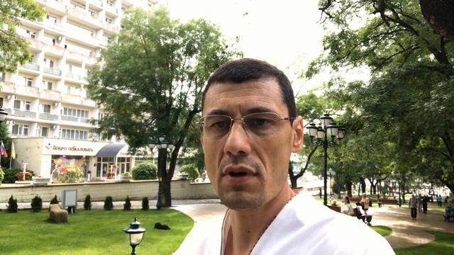 Санатории Кисловодска, в которые я бы не поехал даже бесплатно. Обзор июля 2022 года. смотреть онлайн