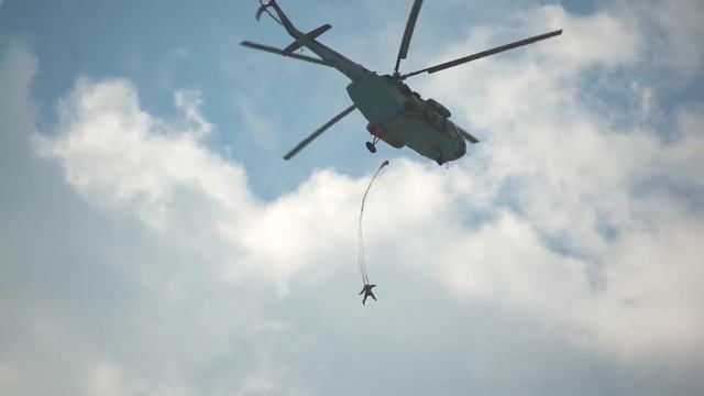 88-я годовщина ВДВ в парке "Патриот" (04.08.2018) смотреть онлайн