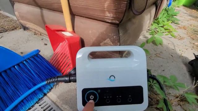 Maytronics Dolphin T35 Robotic Cleaner How-To смотреть онлайн