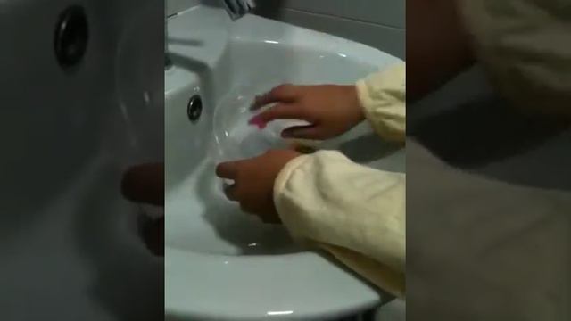 How to wash your SQUINKIES! смотреть онлайн