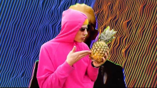 Песня про Ананас x Rap God (mashup) смотреть онлайн