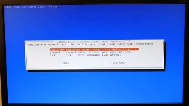 How to restore image created by Clonezilla смотреть онлайн