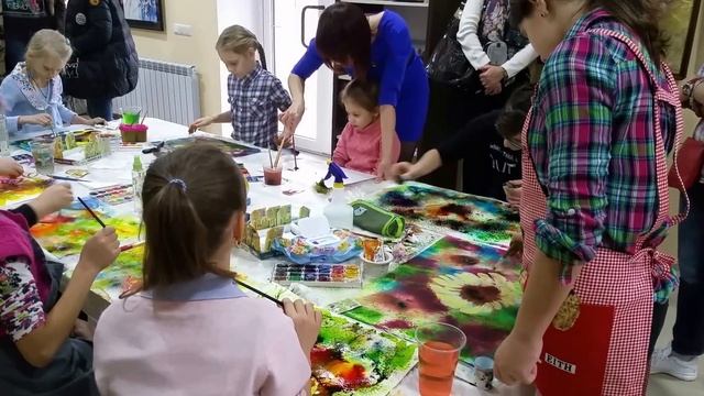 Творческий процесс в ЭКО-даче смотреть онлайн