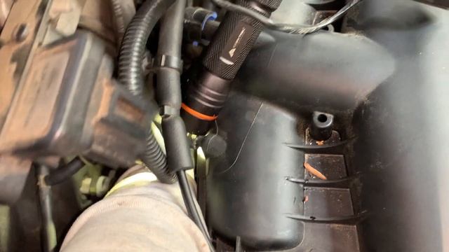 2005 Ford Escape O2 sensor Upstream Bank 2 Sensor 1 replacement смотреть онлайн