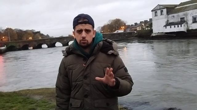 مجريات  دفع ملف فيزا بريطانيا في مركز المعالجة TLS Contact