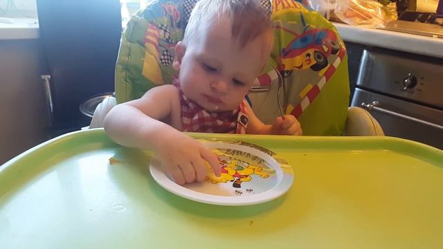 VLOG: Готовлю запеканку из кабачков. Гуляем в Парке, кормим черепаху // Family K // 18.06.18 смотреть онлайн
