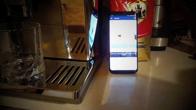 Die Kaffeemaschine De'Longhi PrimaDonna Elite 650.55 смотреть онлайн