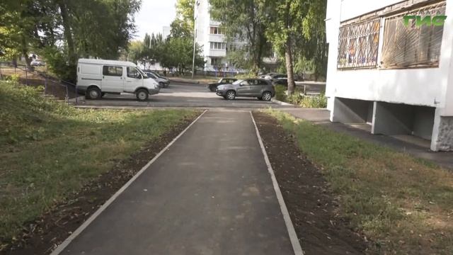 В Кировском районе Самары в этом году благоустроили дворы у 19 домов смотреть онлайн