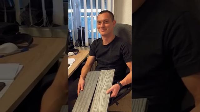 Время знакомится! Это Кирилл, наш сотрудник, и он улыбается Вам! смотреть онлайн