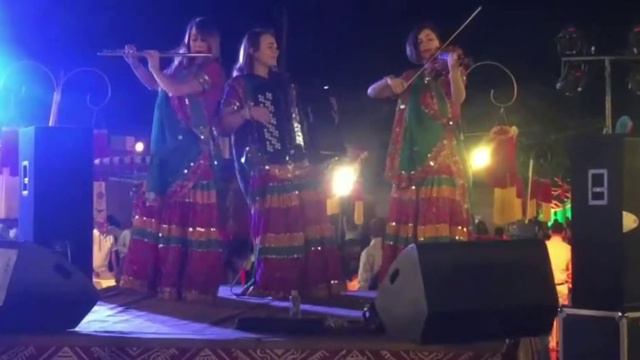 Live Trio Band with Flute, Accordion,Vilon . Available for booking contact Stardom at +91880086832 смотреть онлайн