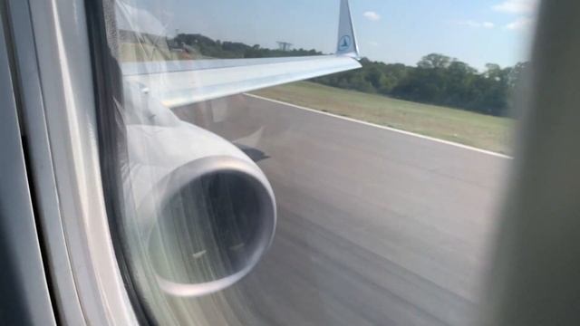Luxair Luxembourg Airlines Boeing 737-800W landing at Luxembourg-Findel airport (Luxembourg) смотреть онлайн