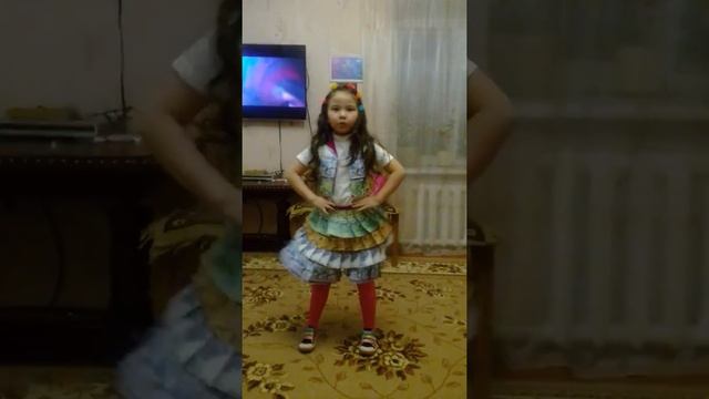 Костюм из денег смотреть онлайн