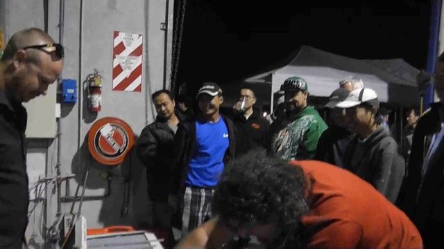 Who can make the Smallest Tile Cut? The Tilers battle it out at the Heritage Tiles Trade Expo смотреть онлайн