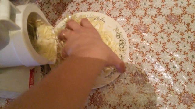 Тест-драйв мясорубки Zelmer .Шинкуем капусту. смотреть онлайн