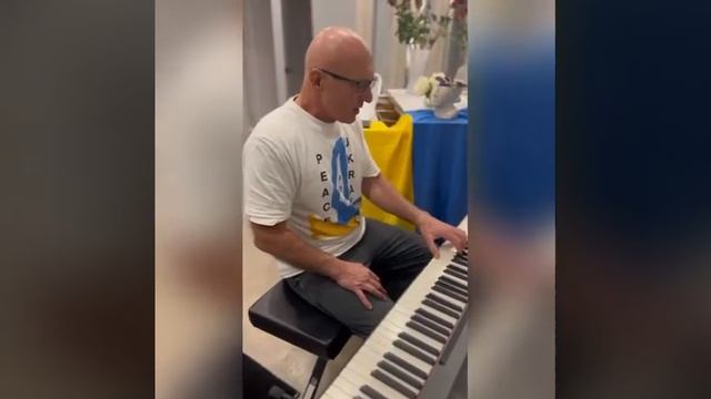 что тебе сниться крейсер Аврора в час когда утро встаёт над Невой ? смотреть онлайн