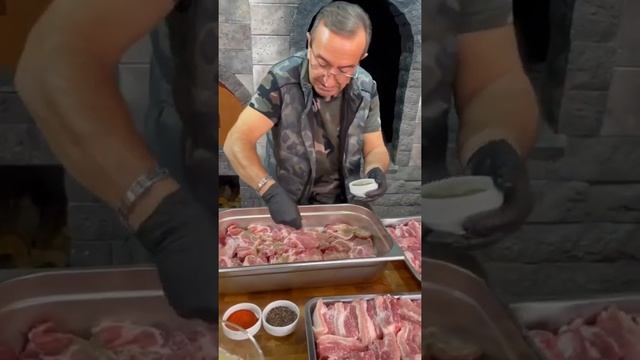 ВСЕ СЕКРЕТЫ ВКУСНОЙ ЕДЫ?? АРМЯНСКАЯ ХАШЛАМА ИЗ БАРАНИНЫ И ШАШЛЫК ИЗ СВИНИНЫ ?ГОТОВИТ СМБАТ АВЕТИСЯН смотреть онлайн