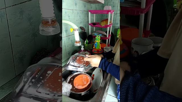Nyuci Piring Lagi........ смотреть онлайн