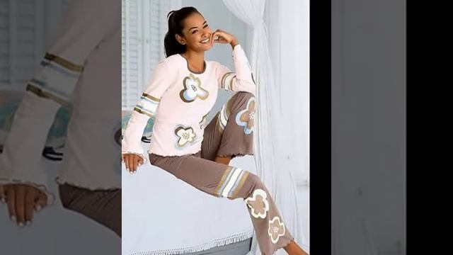 Пижамы женские модные