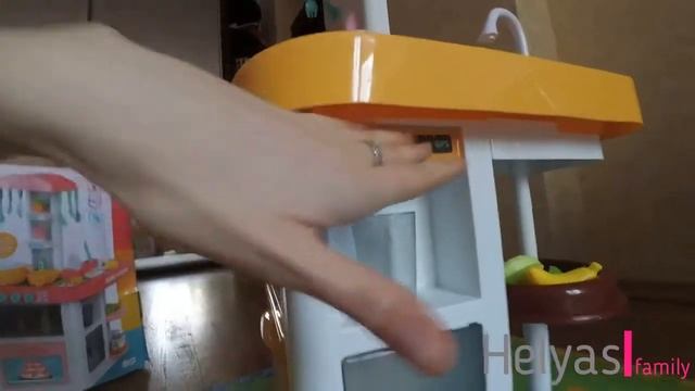 ОБЗОР Детская кухня 40634 набор 55 предметов Home Kitchen (вода,звук,холодильник) смотреть онлайн