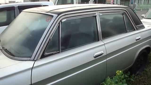 Spotted: A neat Nissan President смотреть онлайн