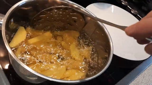 Вкусная и сочная жареная печень маринованная с чабрецом. смотреть онлайн