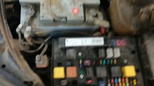 Opel Astra H 2006 год не горит правая фара