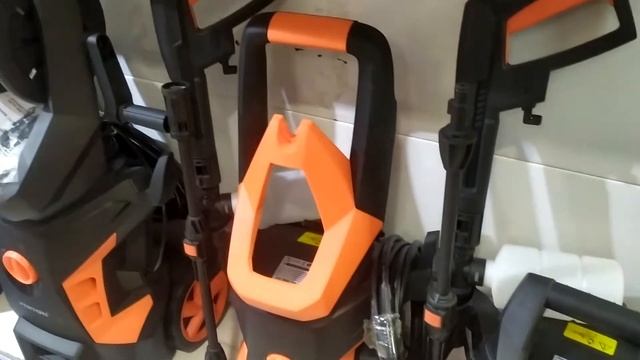 Моем автомобиль самостоятельно. Лучшие мойки в Автотоке! смотреть онлайн