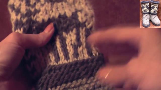 Уютные сапожки спицами. Пошаговое видео. Часть 2 (how to knit ugg boots with deer jacguard) смотреть онлайн