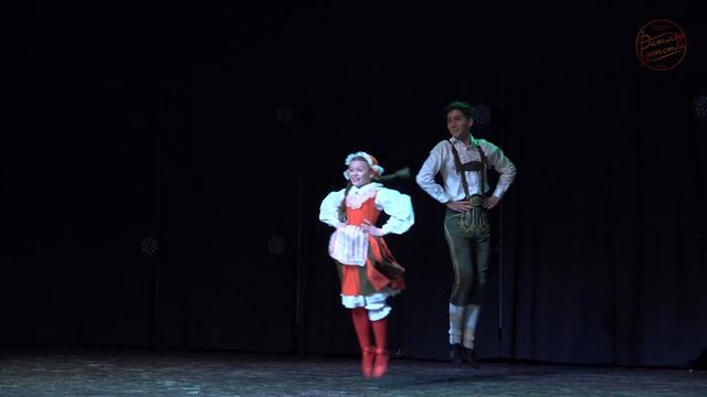 Тирольский танец, Ансамбль "Ритмы детства". Tyrolean dance, Ensemble "Rhythms of childhood". смотреть онлайн