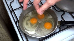 Яичница | Как приготовить яичницу видео рецепт