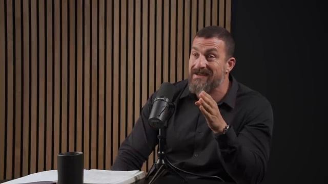 Dr. Andy Galpin: Optimal Protocols to Build Strength & Grow Muscles | Huberman Lab Guest Series смотреть онлайн