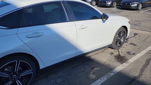 2023 Honda Accord Sport (9D03018) смотреть онлайн