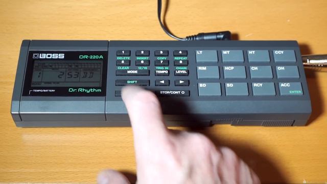 Boss DR-220A Drum Machine | Punchy and excellent смотреть онлайн