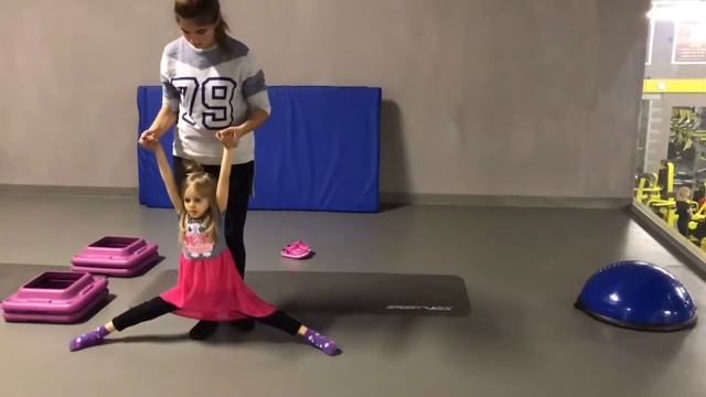 Сборник упражнений по Stretching смотреть онлайн