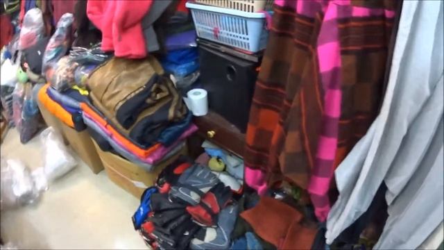 Дарамсала Блог 369. Сколько стоят шарфы и шали из шерсти Яка в Дхармшале, цены и выбор одежды смотреть онлайн