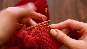 Шапка спицами от ободка (Китайская шапочка)