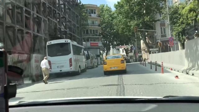 Турция Стамбул достопримечательности,обзор ,ужасная пробка на парковке в ТЦ Turkey Istanbul смотреть онлайн