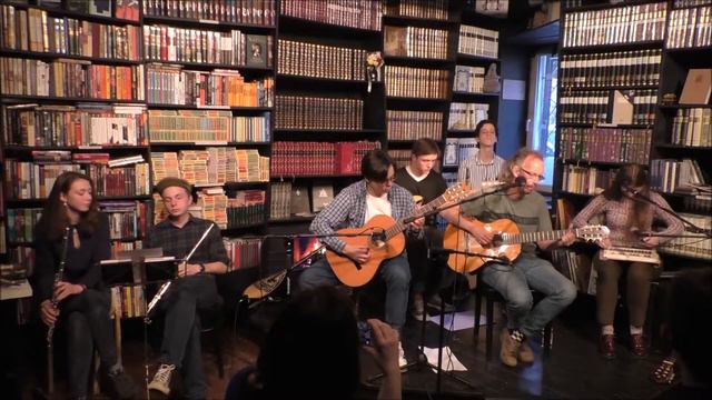 IDEA FICUS И я на берег вышел (Fui à beira do mar) смотреть онлайн