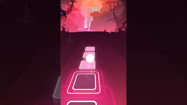 Играю в Tiles Hop:EDM Rush смотреть онлайн