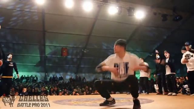 Брейк данс тектоник и даб степ нервно курят в сторонке! 720p смотреть онлайн