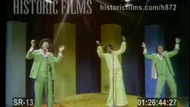 Hues Corporation - "Rock The Boat" on Music Show 'Steel Pier' (1972) смотреть онлайн