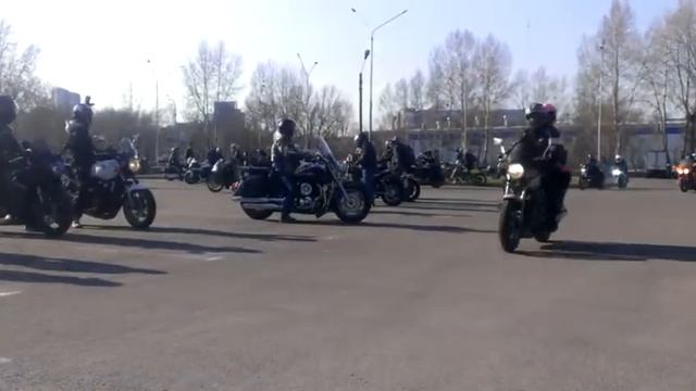 Красноярские байкеры открыли мотосезон смотреть онлайн