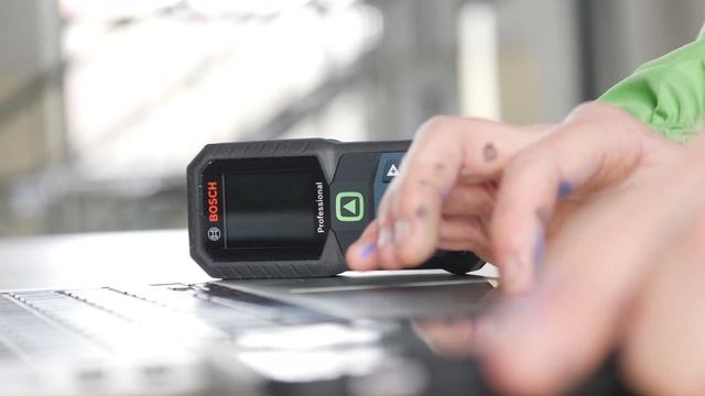 Bosch MeasureOn app helps shine a light on art in times of the pandemic смотреть онлайн