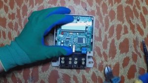 Энергомера СЕ 102 разбираем электросчётчик. Что внутри!