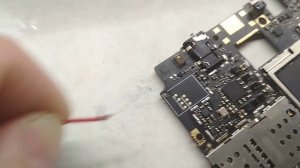 Пайка мелких SMD компонентов (Конденсаторов, резисторов, диодов) может кому то пригодится