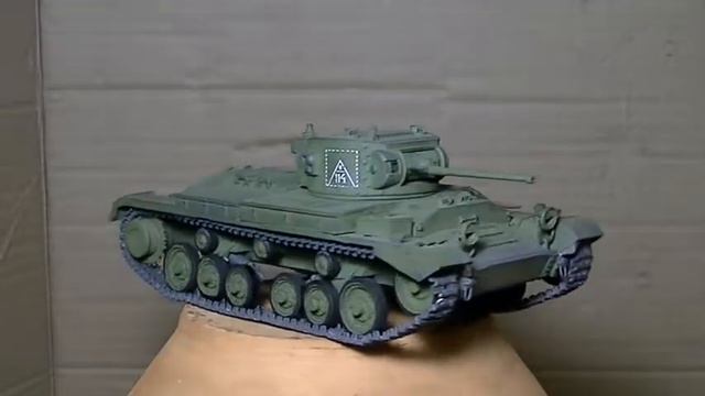 Танк Mk III Валентайн Обзор сборной модели 1к35 смотреть онлайн