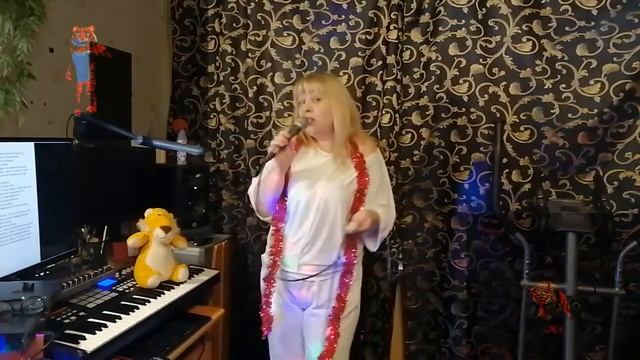 МАРИНА - Новогодние Игрушки смотреть онлайн
